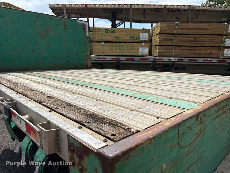 image for item ET8671 drop deck equipment trailer