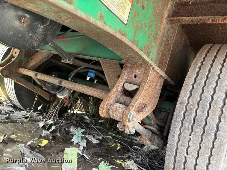 image for item ET8671 drop deck equipment trailer