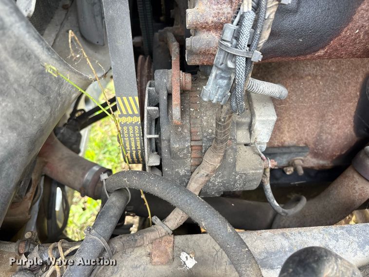 image for item ET8687 1994 Mack CH613 semi truck