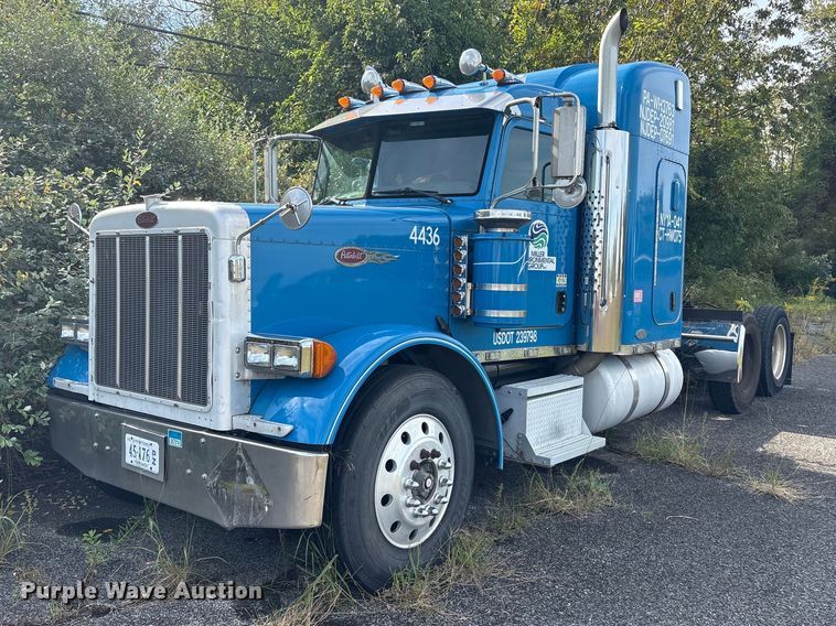 image for item ET8688 2005 Peterbilt 379 semi truck