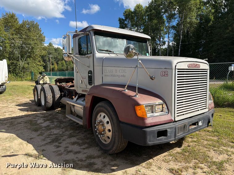 image for item EU0891 1995 Freightliner USF-1E semi truck