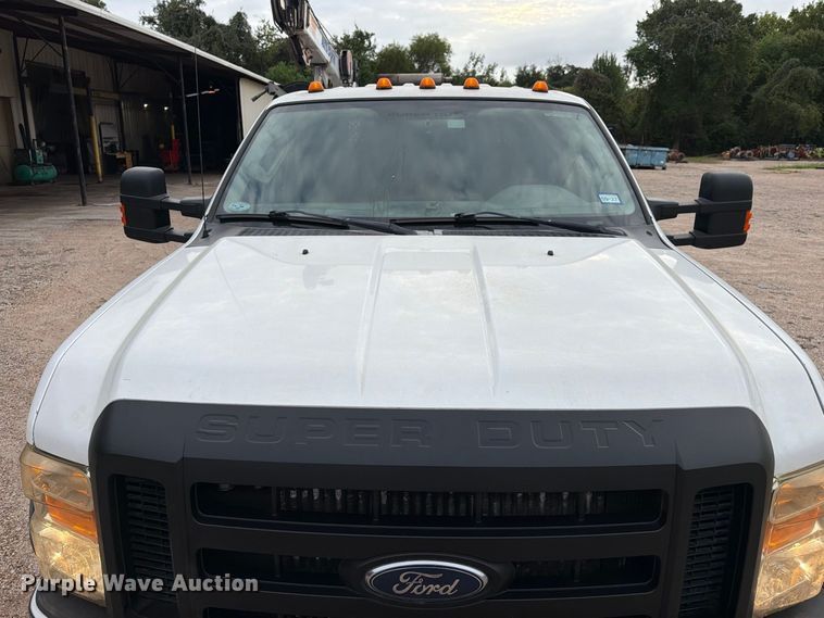 image for item EU0908 2008 Ford F550 Super Duty Crew Cab utility / service truck