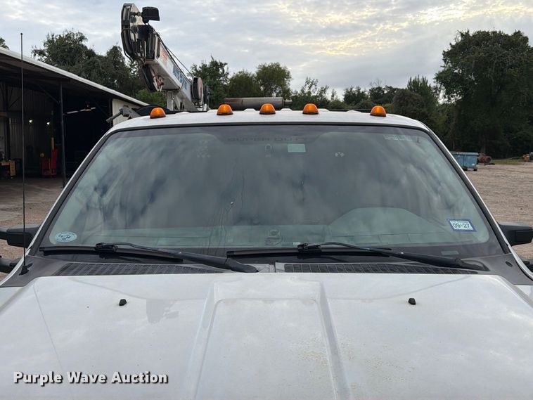 image for item EU0908 2008 Ford F550 Super Duty Crew Cab utility / service truck