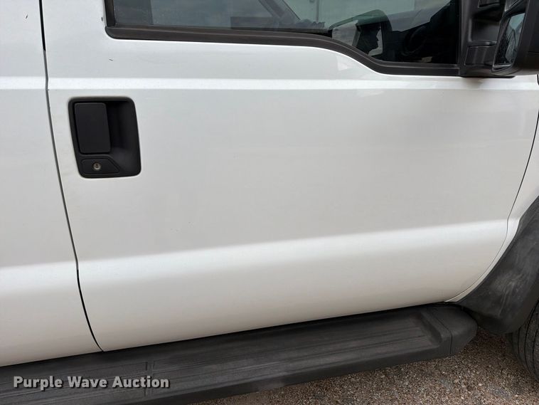 image for item EU0908 2008 Ford F550 Super Duty Crew Cab utility / service truck