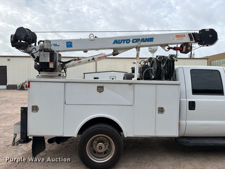 image for item EU0908 2008 Ford F550 Super Duty Crew Cab utility / service truck