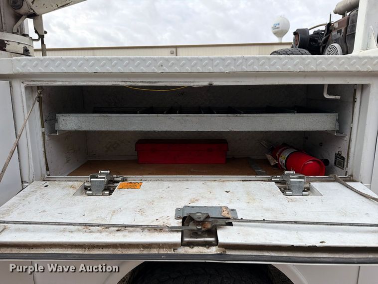 image for item EU0908 2008 Ford F550 Super Duty Crew Cab utility / service truck