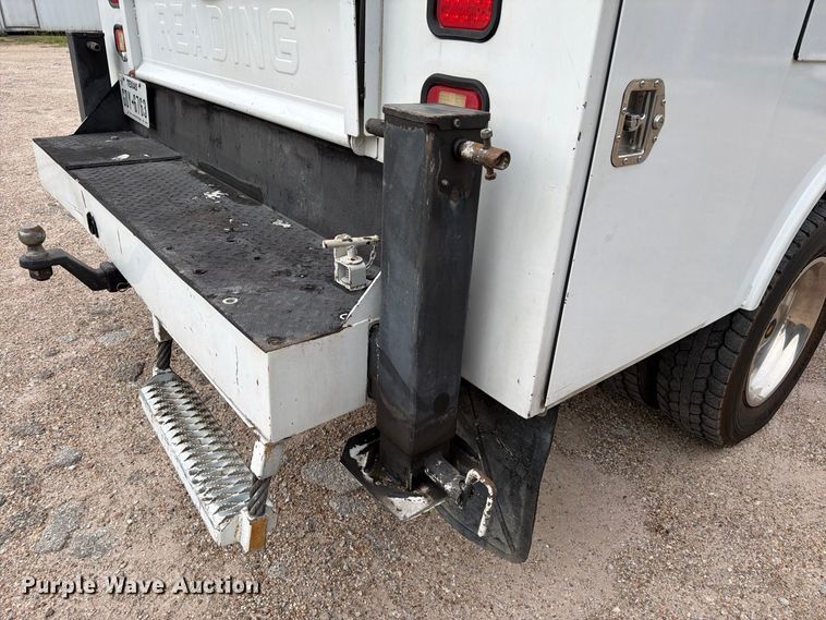 image for item EU0908 2008 Ford F550 Super Duty Crew Cab utility / service truck