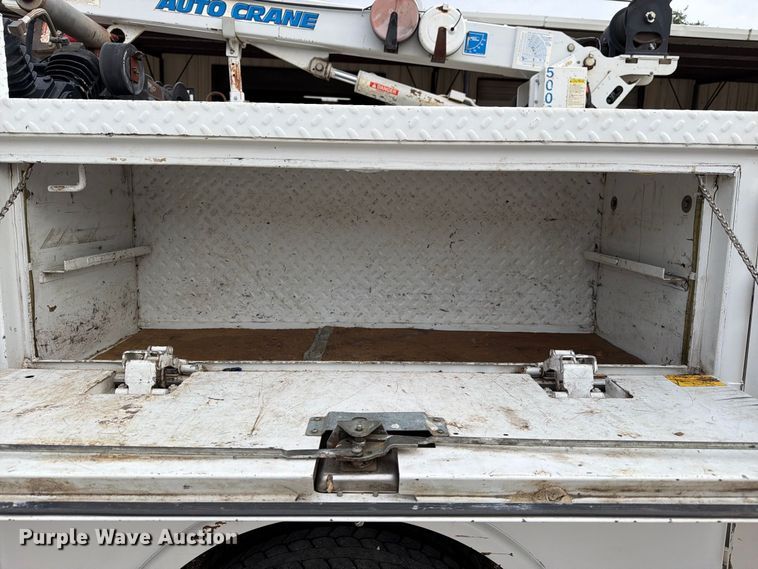 image for item EU0908 2008 Ford F550 Super Duty Crew Cab utility / service truck
