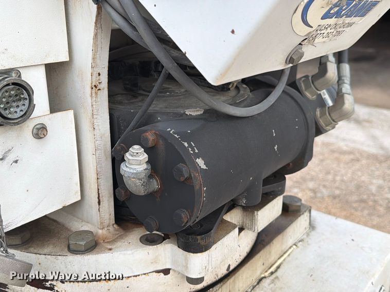 image for item EU0908 2008 Ford F550 Super Duty Crew Cab utility / service truck