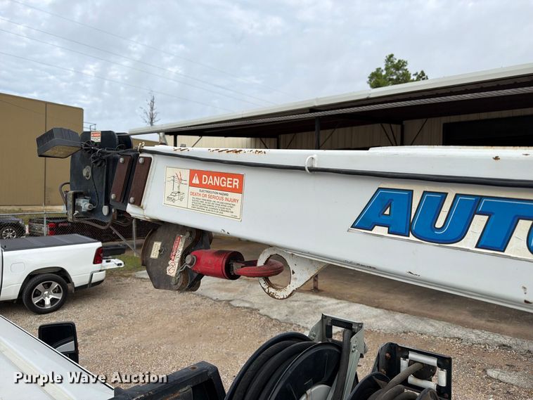 image for item EU0908 2008 Ford F550 Super Duty Crew Cab utility / service truck