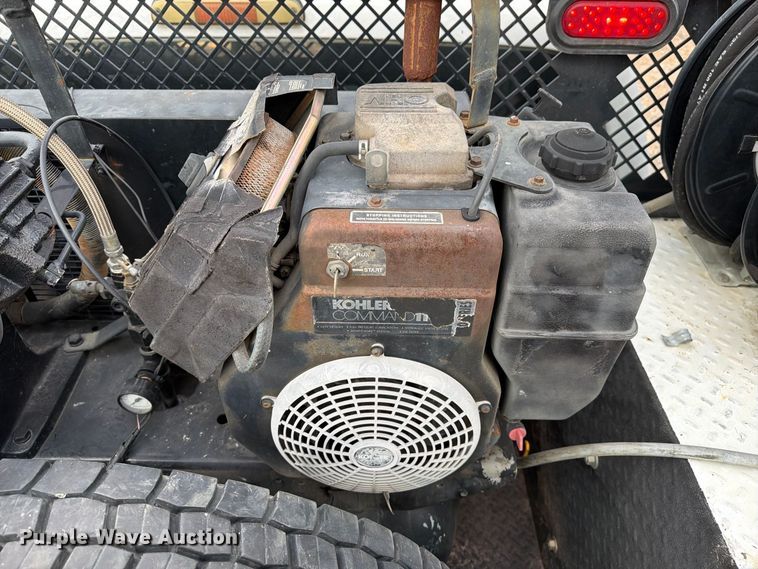 image for item EU0908 2008 Ford F550 Super Duty Crew Cab utility / service truck