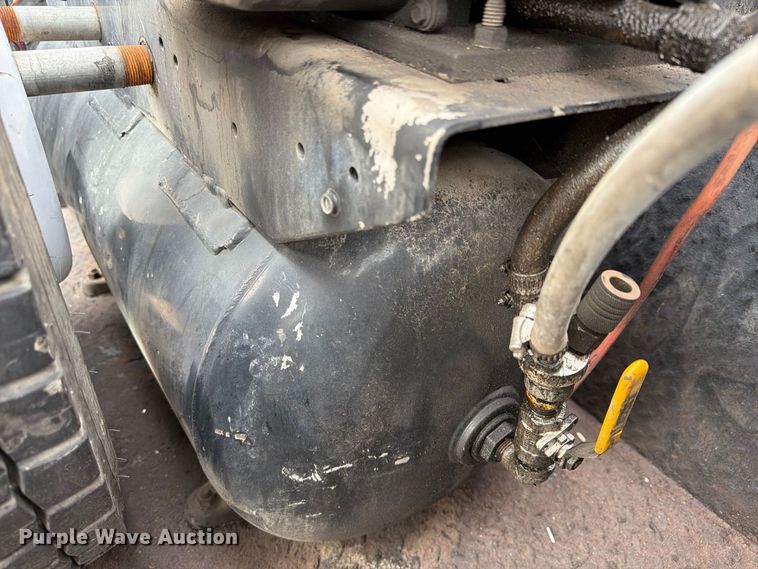 image for item EU0908 2008 Ford F550 Super Duty Crew Cab utility / service truck