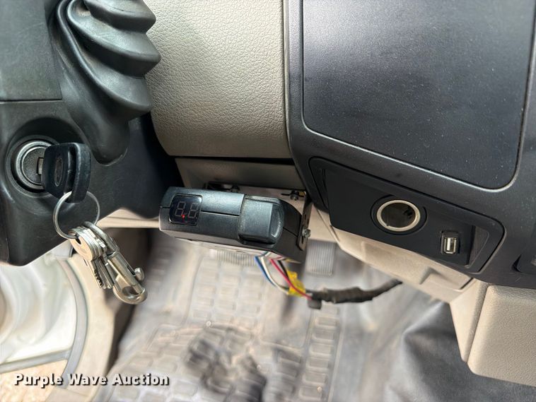 image for item EU0908 2008 Ford F550 Super Duty Crew Cab utility / service truck