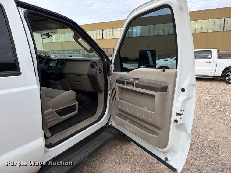 image for item EU0908 2008 Ford F550 Super Duty Crew Cab utility / service truck