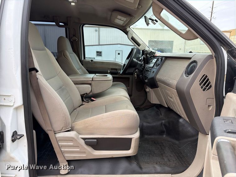 image for item EU0908 2008 Ford F550 Super Duty Crew Cab utility / service truck
