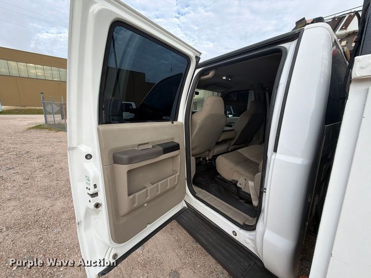 image for item EU0908 2008 Ford F550 Super Duty Crew Cab utility / service truck