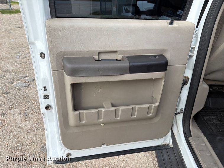 image for item EU0908 2008 Ford F550 Super Duty Crew Cab utility / service truck