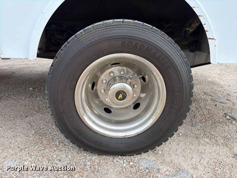 image for item EU0908 2008 Ford F550 Super Duty Crew Cab utility / service truck