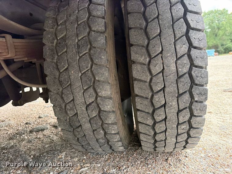 image for item EU0908 2008 Ford F550 Super Duty Crew Cab utility / service truck