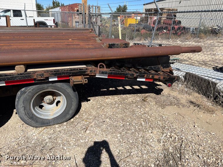 image for item EW2236 2005 C&B equipment trailer