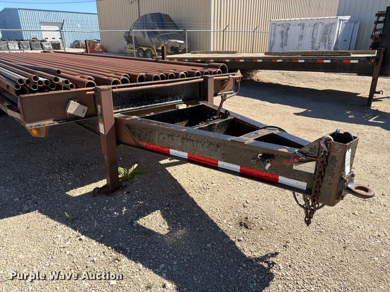 image for item EW2236 2005 C&B equipment trailer