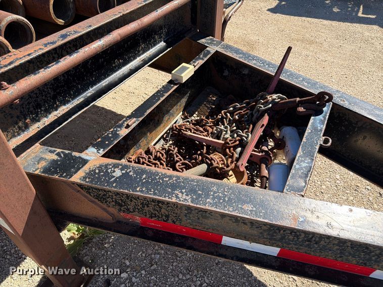 image for item EW2236 2005 C&B equipment trailer