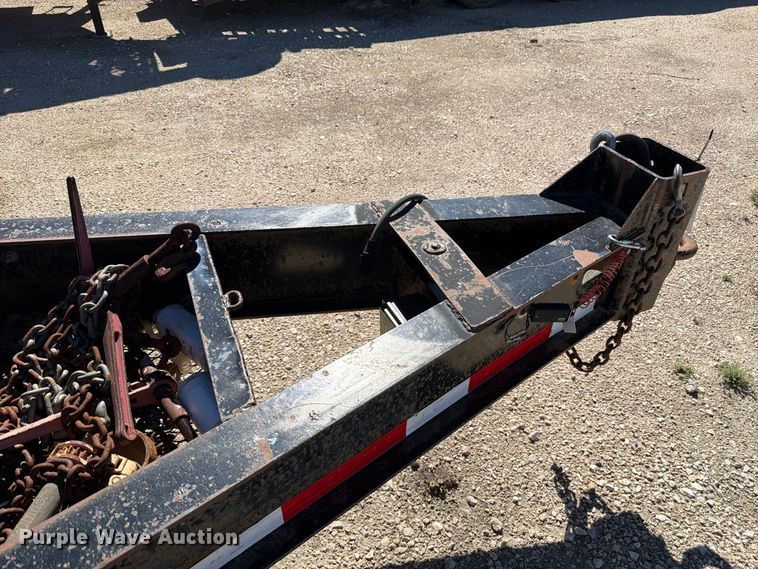 image for item EW2236 2005 C&B equipment trailer