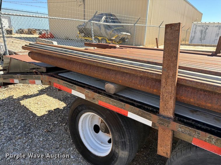 image for item EW2236 2005 C&B equipment trailer