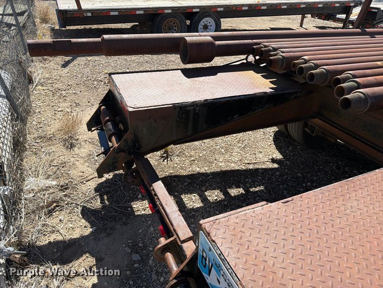 image for item EW2236 2005 C&B equipment trailer