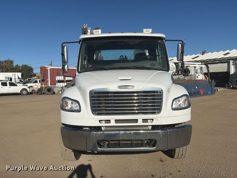image for item EW2317 2016 Freightliner Business Class M2 utility / service truck