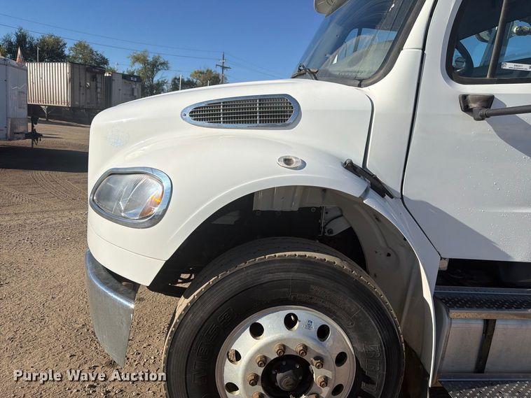 image for item EW2317 2016 Freightliner Business Class M2 utility / service truck