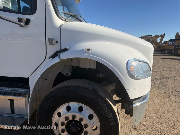 image for item EW2317 2016 Freightliner Business Class M2 utility / service truck