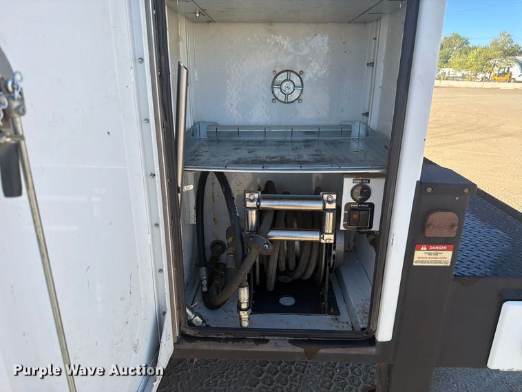 image for item EW2317 2016 Freightliner Business Class M2 utility / service truck