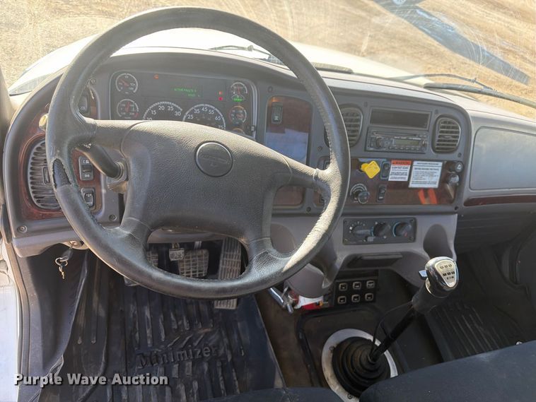 image for item EW2317 2016 Freightliner Business Class M2 utility / service truck