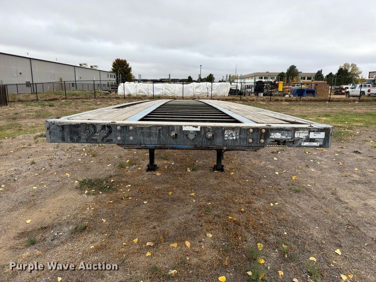 image for item EW2327 2011 Manac SFB48 flatbed trailer