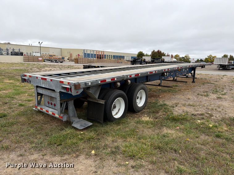 image for item EW2327 2011 Manac SFB48 flatbed trailer