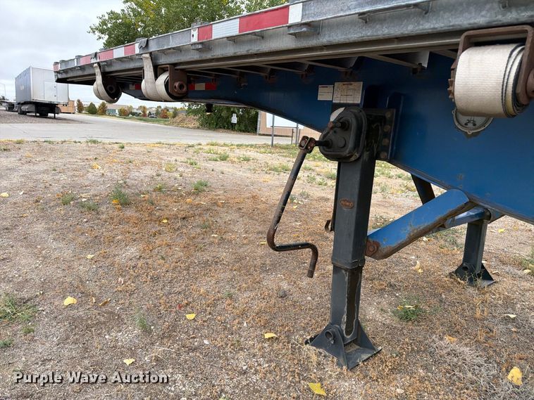 image for item EW2327 2011 Manac SFB48 flatbed trailer