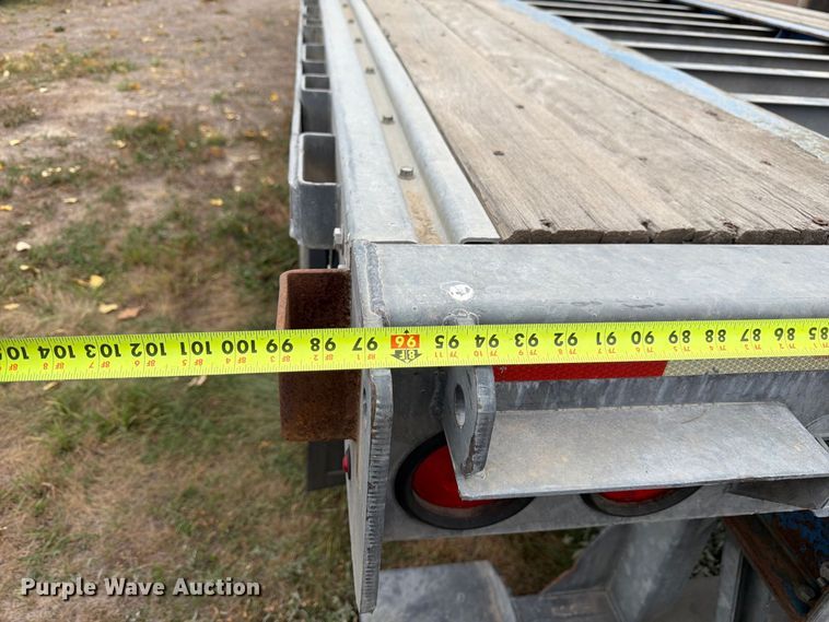 image for item EW2327 2011 Manac SFB48 flatbed trailer