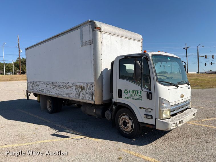 image for item EW7547 2008 Chevrolet W5 box truck