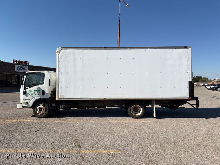 image for item EW7547 2008 Chevrolet W5 box truck