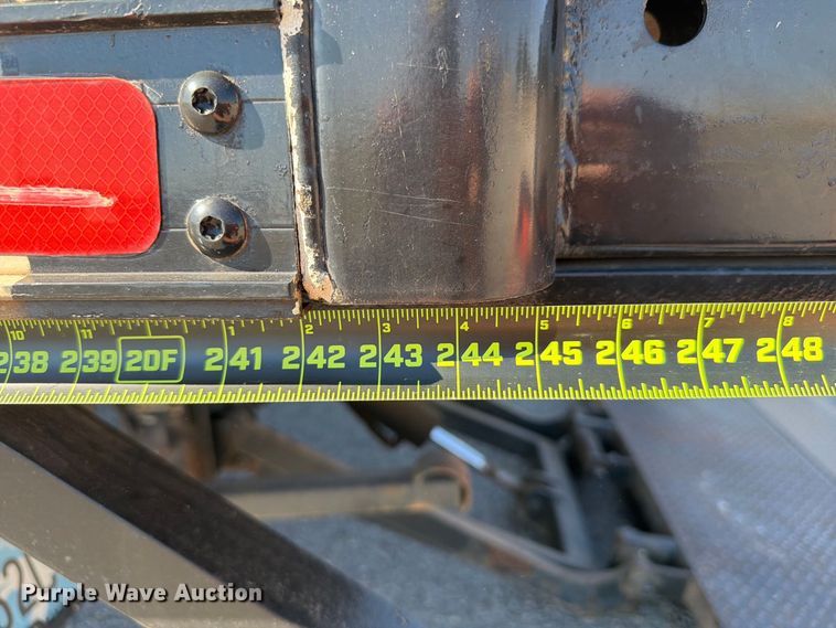 image for item EW7547 2008 Chevrolet W5 box truck