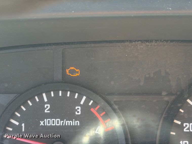 image for item EW7547 2008 Chevrolet W5 box truck