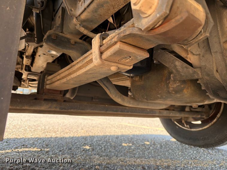 image for item EW7547 2008 Chevrolet W5 box truck