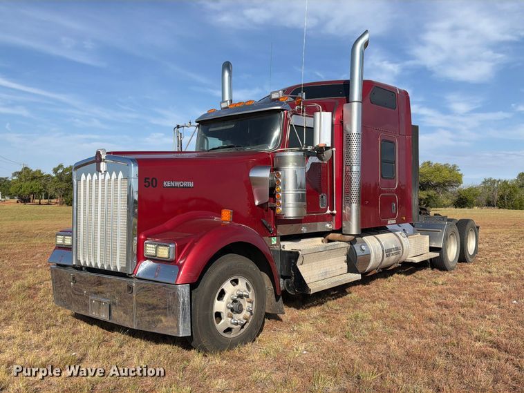 image for item EW8894 2015 Kenworth W900 semi truck