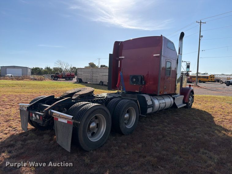 image for item EW8894 2015 Kenworth W900 semi truck