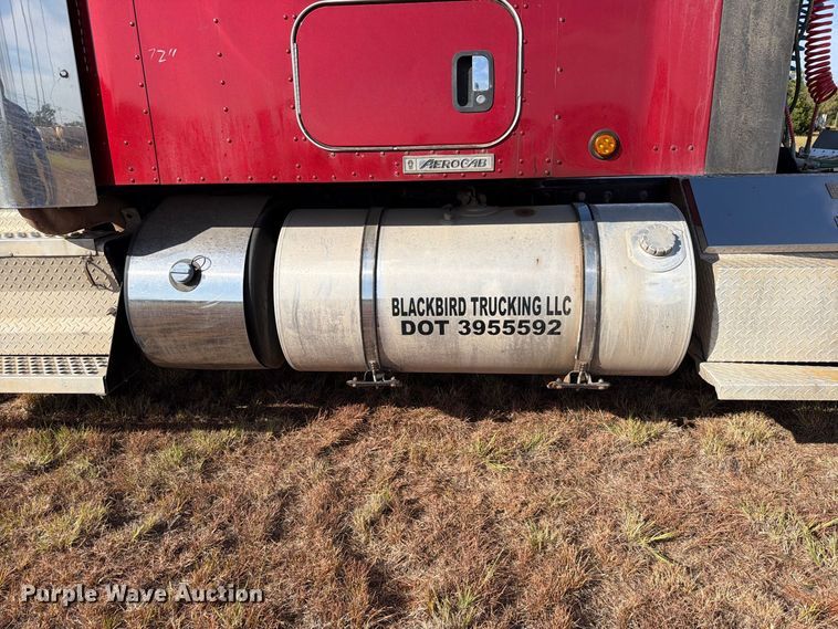 image for item EW8894 2015 Kenworth W900 semi truck
