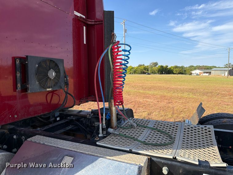image for item EW8894 2015 Kenworth W900 semi truck
