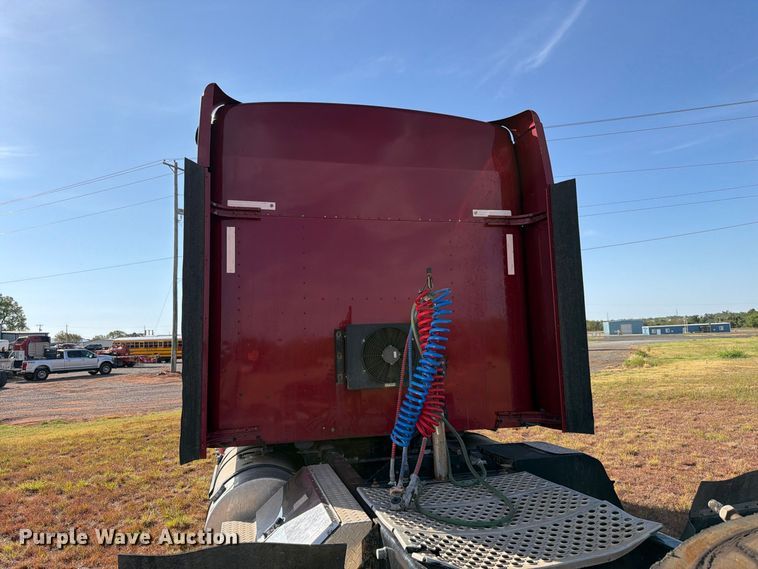 image for item EW8894 2015 Kenworth W900 semi truck