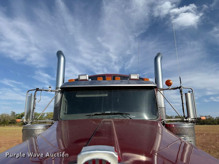 image for item EW8894 2015 Kenworth W900 semi truck
