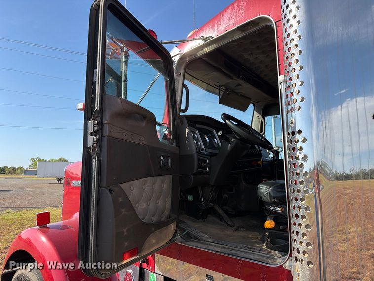 image for item EW8894 2015 Kenworth W900 semi truck